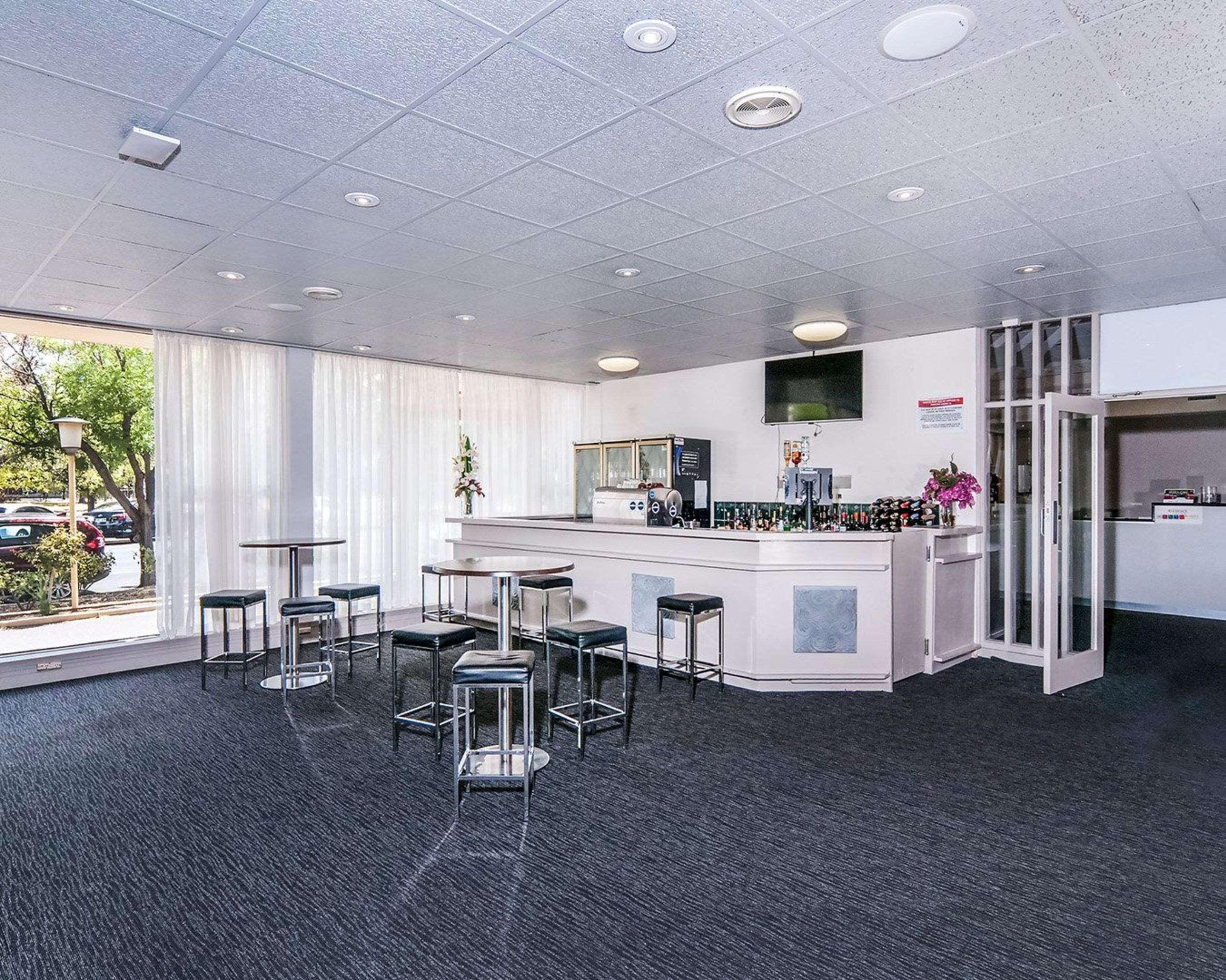 Comfort Inn Regal Park Аделаида Экстерьер фото
